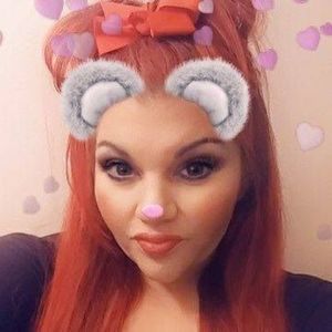 Meet your Posher, Genevieve